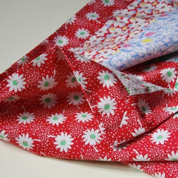 HOW TO MAKE A TABLECLOTH AND HOW MUCH FABRIC I NEED